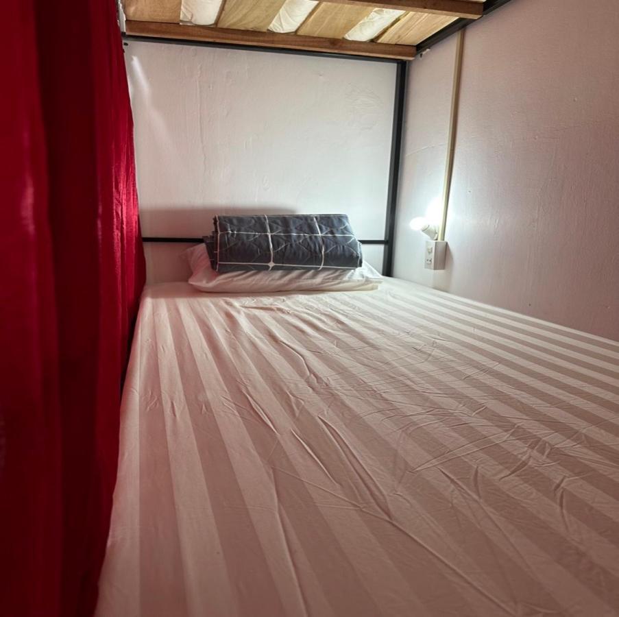 Aurora Backpackers Hostel لوانغ برابانغ المظهر الخارجي الصورة