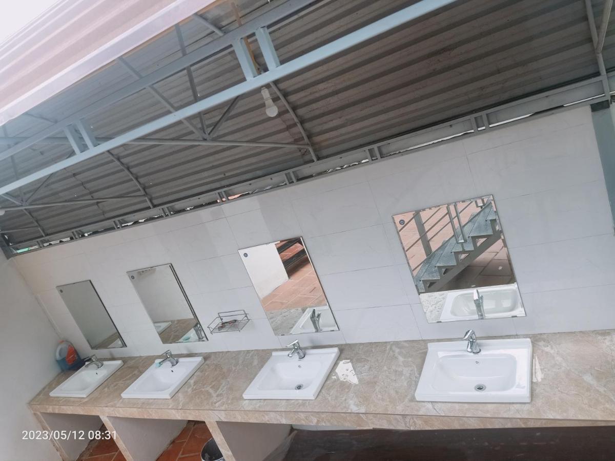 Aurora Backpackers Hostel لوانغ برابانغ المظهر الخارجي الصورة