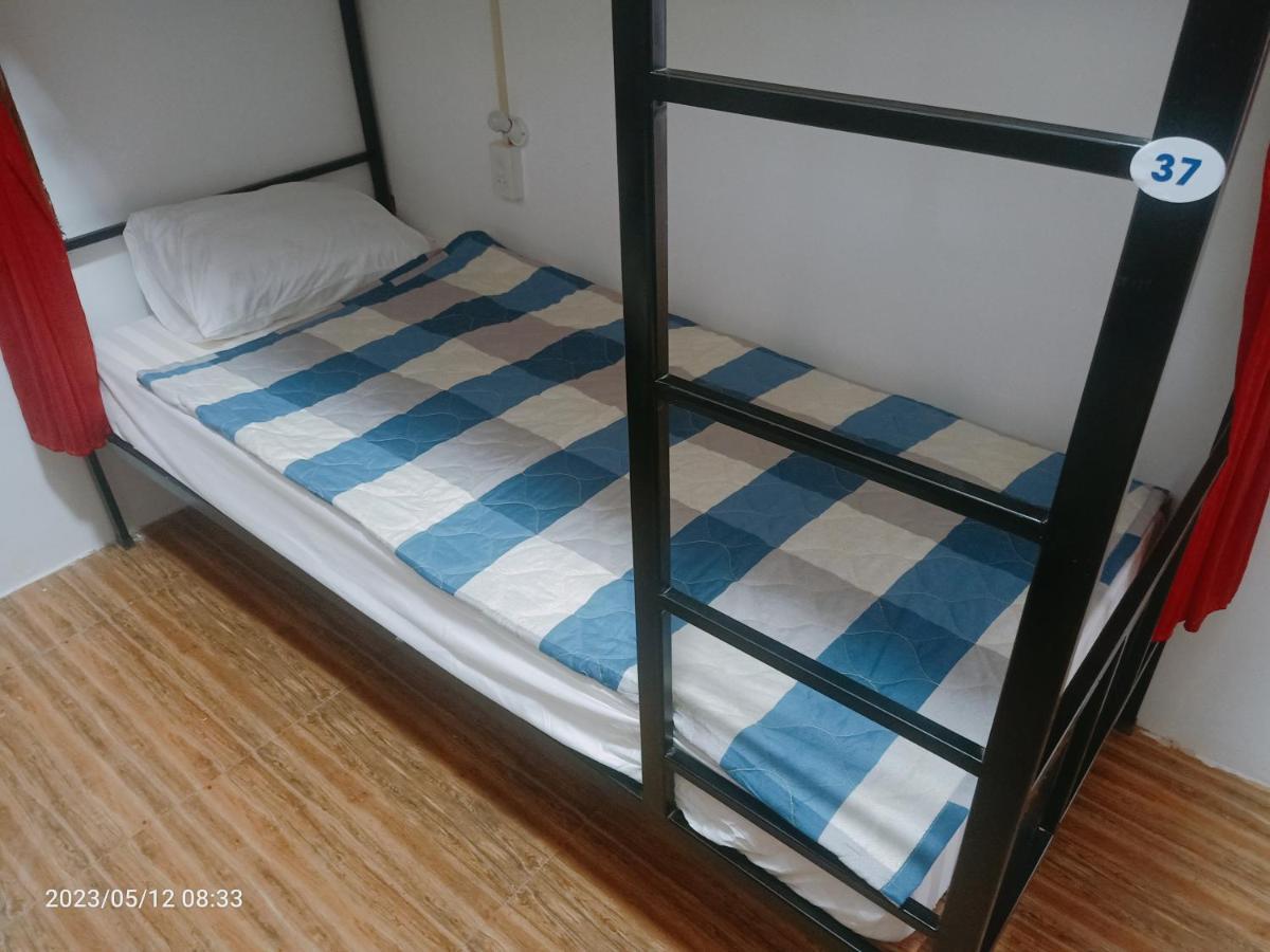 Aurora Backpackers Hostel لوانغ برابانغ المظهر الخارجي الصورة