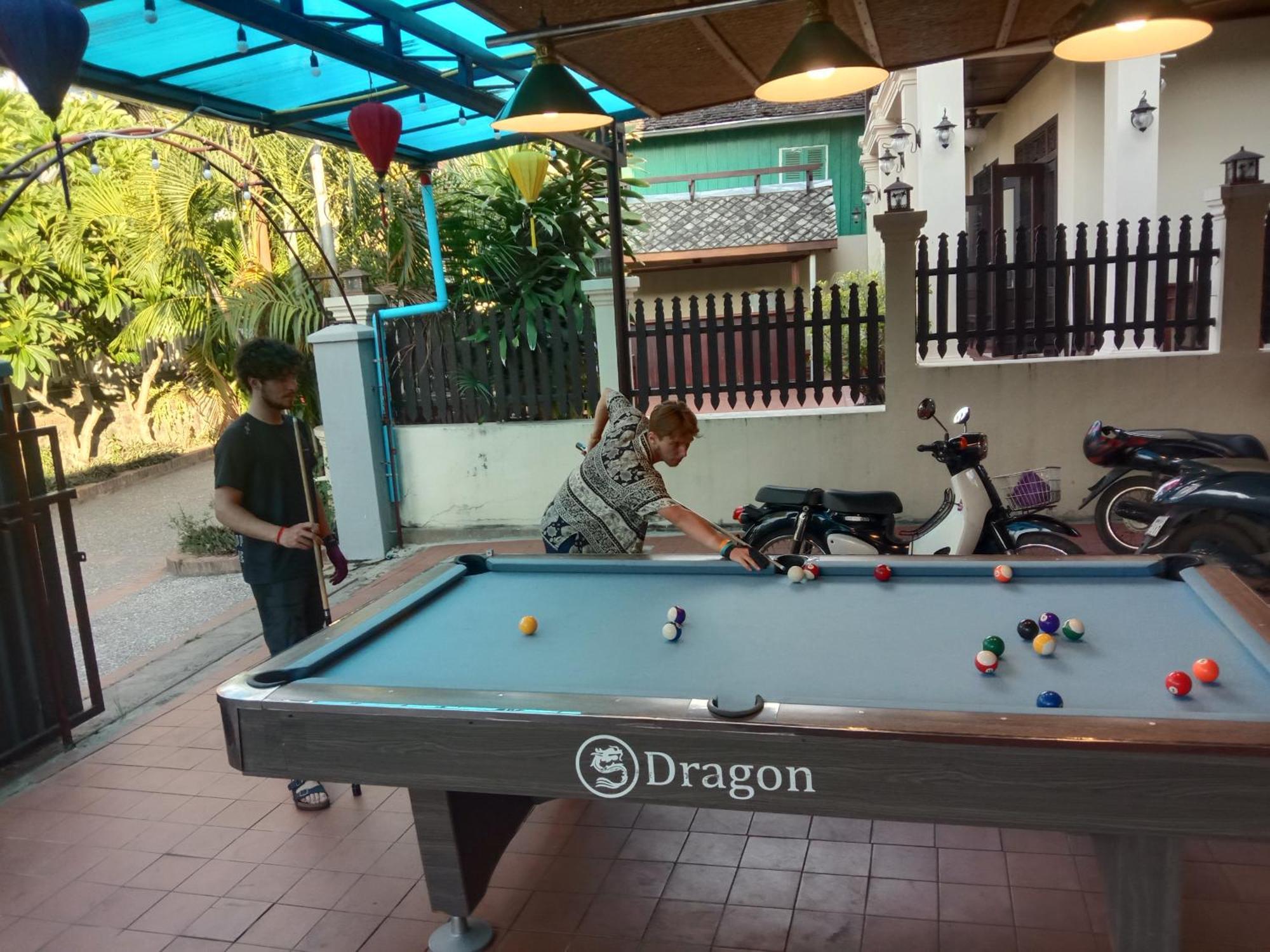 Aurora Backpackers Hostel لوانغ برابانغ المظهر الخارجي الصورة