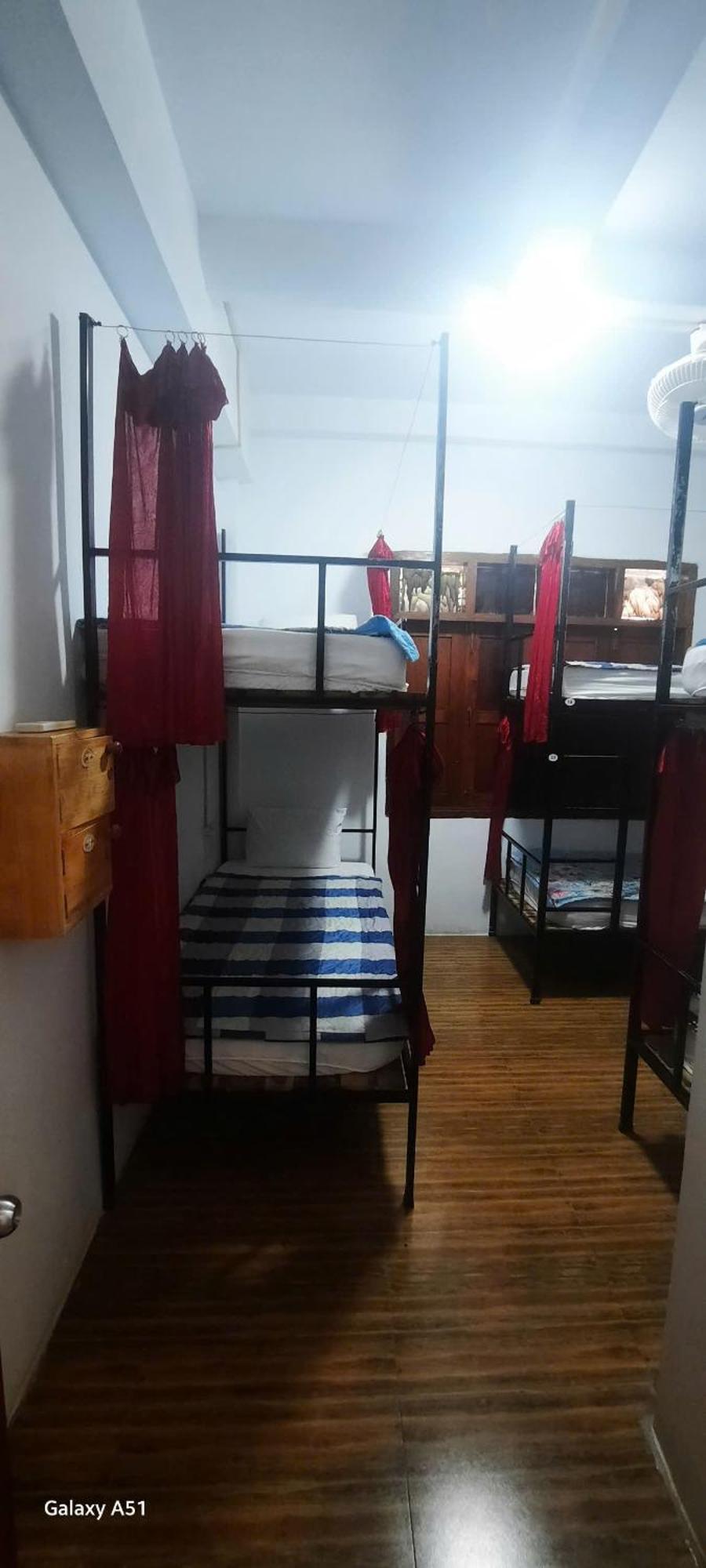 Aurora Backpackers Hostel لوانغ برابانغ المظهر الخارجي الصورة