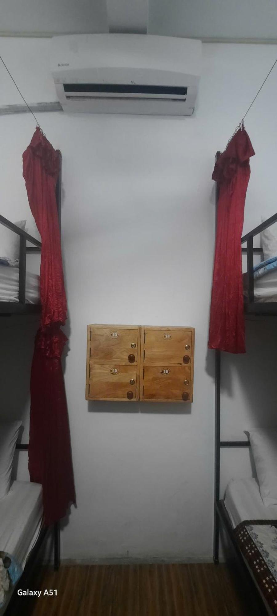 Aurora Backpackers Hostel لوانغ برابانغ المظهر الخارجي الصورة