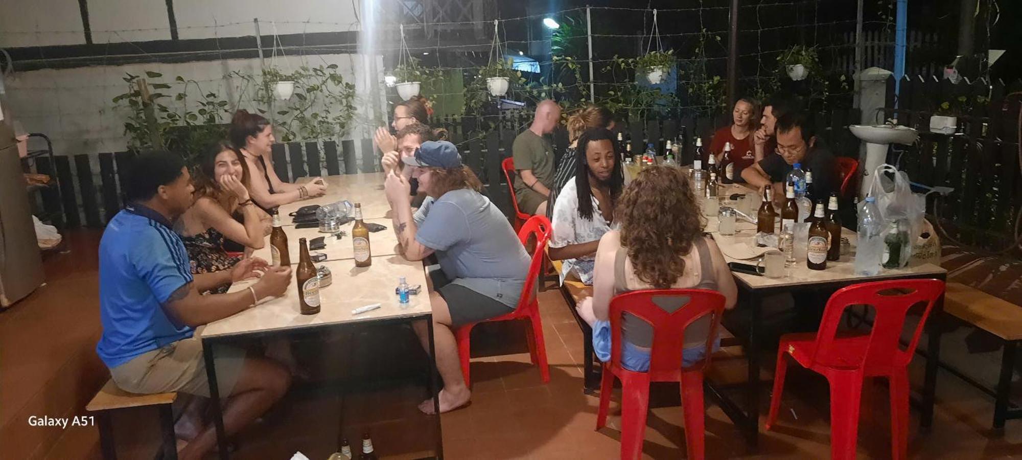 Aurora Backpackers Hostel لوانغ برابانغ المظهر الخارجي الصورة